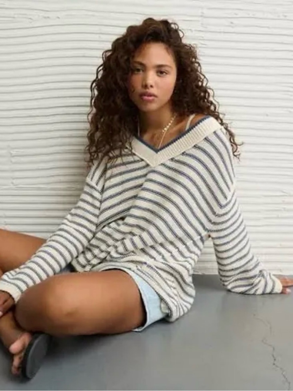 American Eagle Big Hug Stripe Sweater Blue & White, size XL, like new!